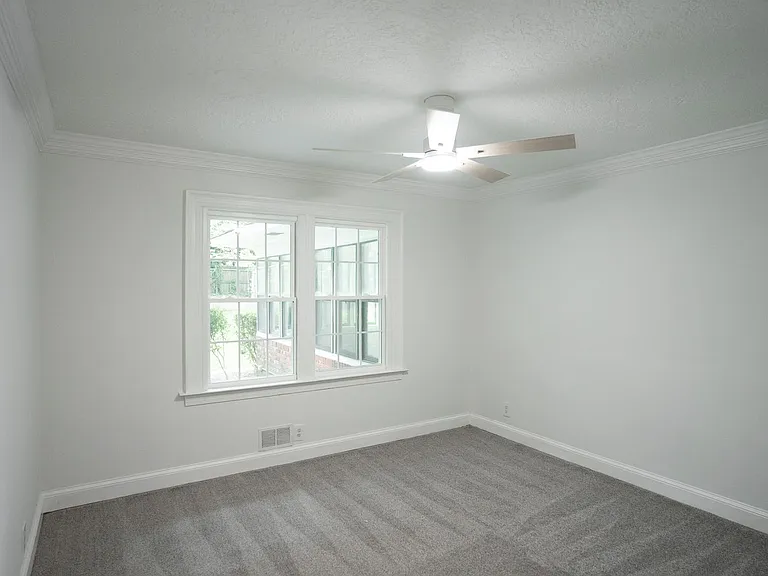 3120 Edinburgh Dr — Photo 24