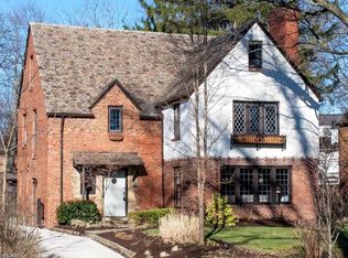 3387 Glencairn Rd, Beachwood, OH 44122