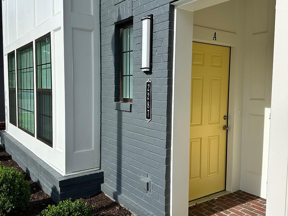 Beautiful modern entry