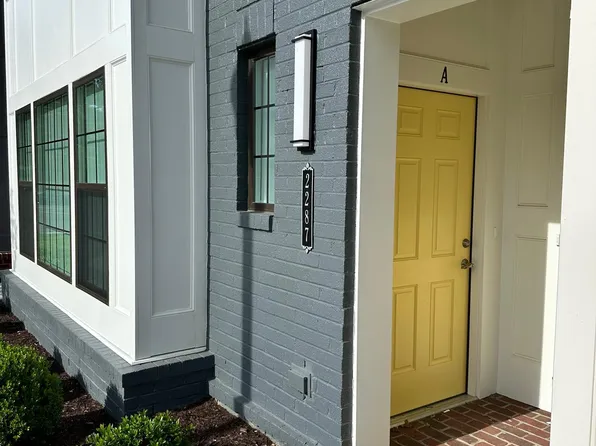 2287 Libbie Lake West St, Richmond, VA 23230