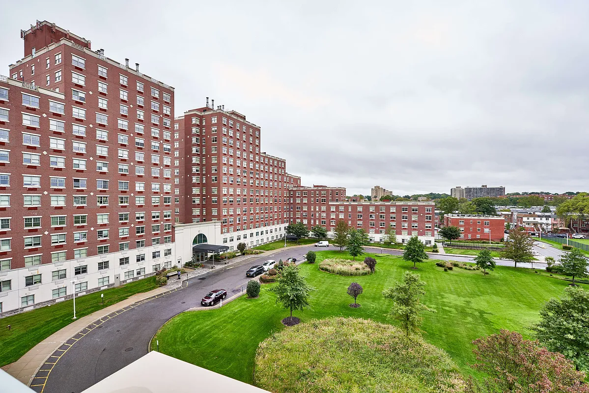 The Opal Kew Gardens Hills: Discover Luxury Living