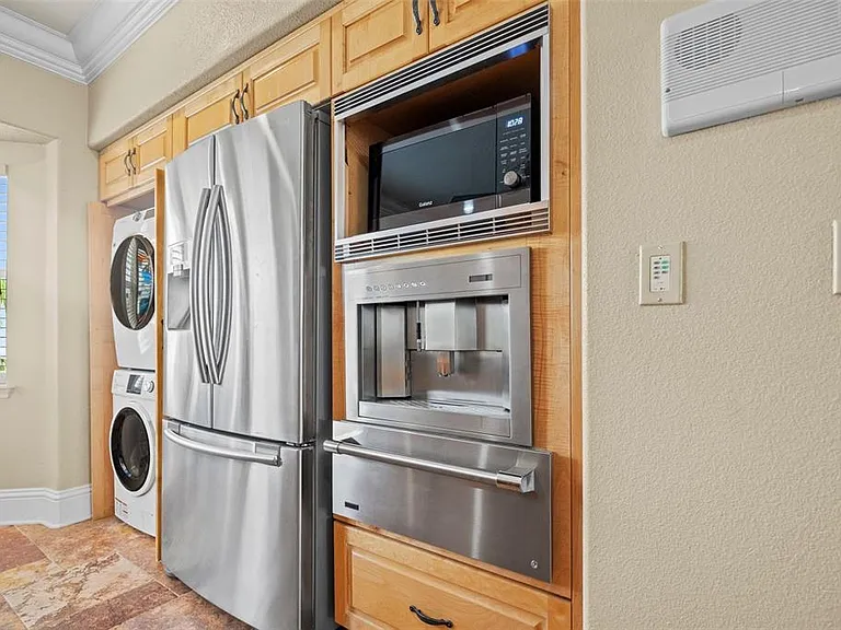 1593 Pinellas Bayway S — Photo 18