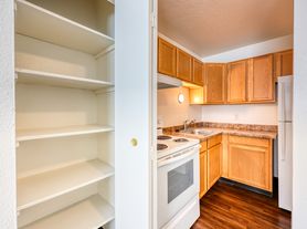 Fairway Valley Apartments