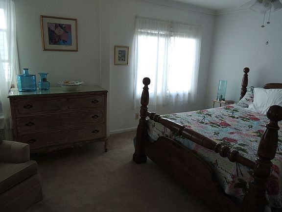 5th image of 556 Ocean Avenue # First Floor