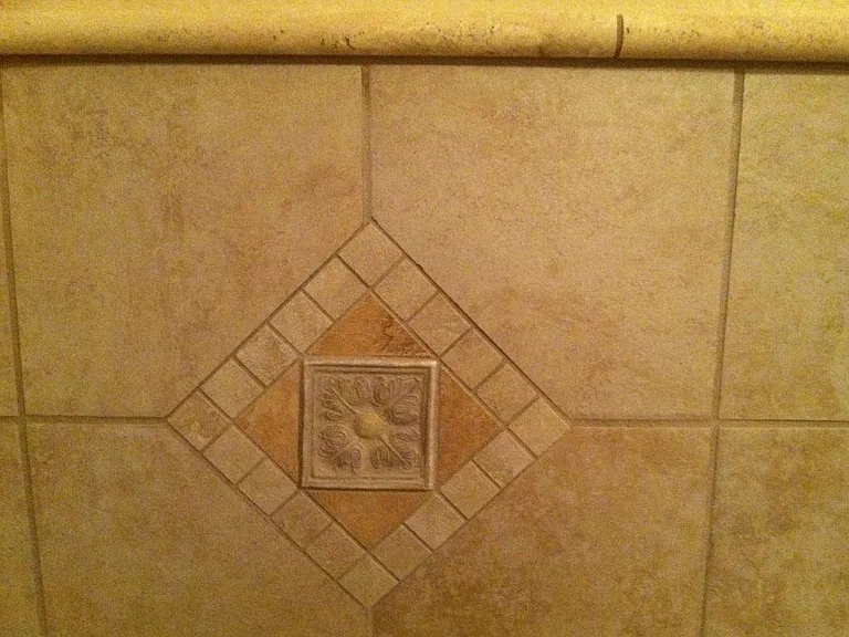 N 92nd St — Photo 33