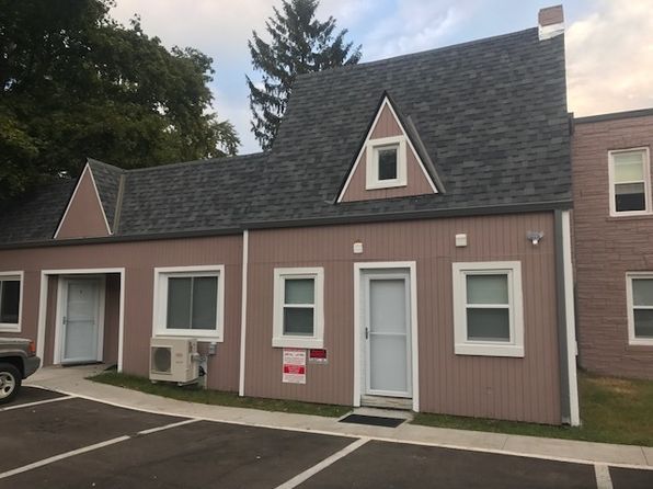 1721 Sheridan Rd Unit 5, Zion, IL 60099 – 1-bedroom rental in Zion