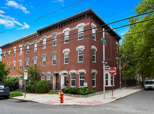1318 Bainbridge St, Philadelphia, PA 19147