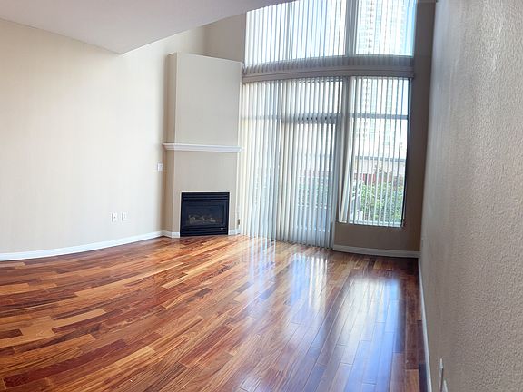 2nd image of 1240 India St Unit 512