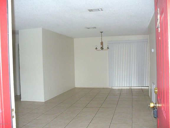 2nd image of 6170 Alderwood Ave