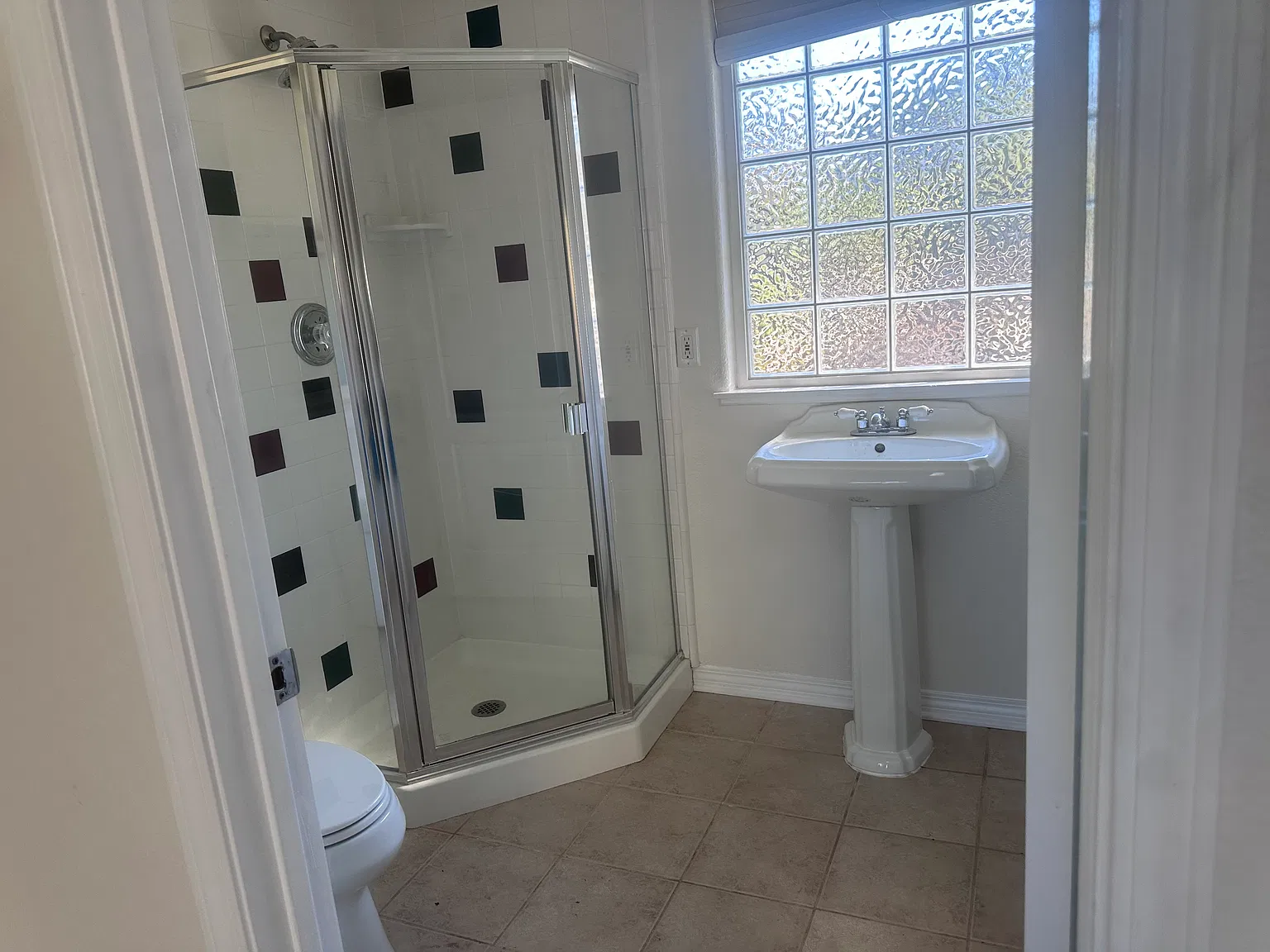 1 bed, 451 sqft, $2,300 — Photo 2