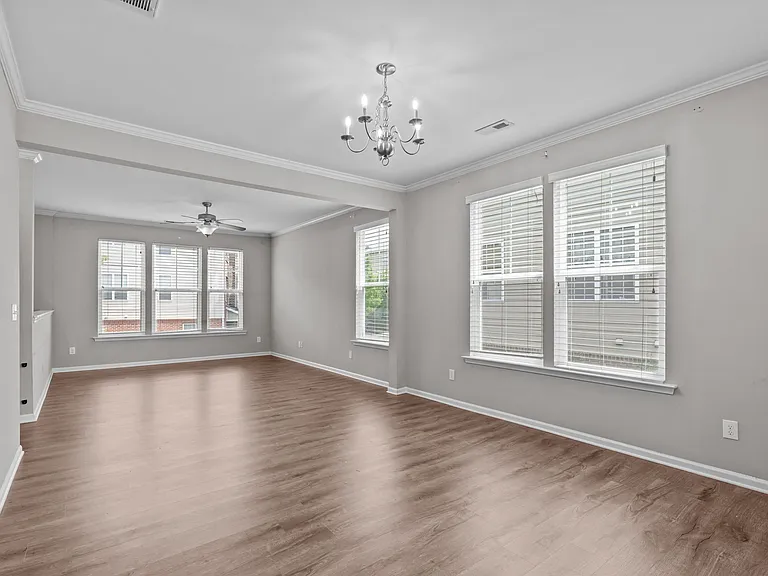 1001 Summerhouse Rd — Photo 4