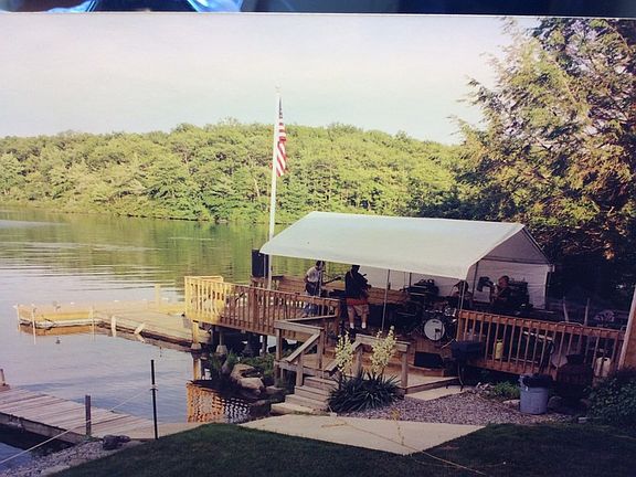 5th image of 24 E Scenic View Dr