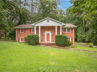 4810 Cool Spring Dr, Chester, VA 23831