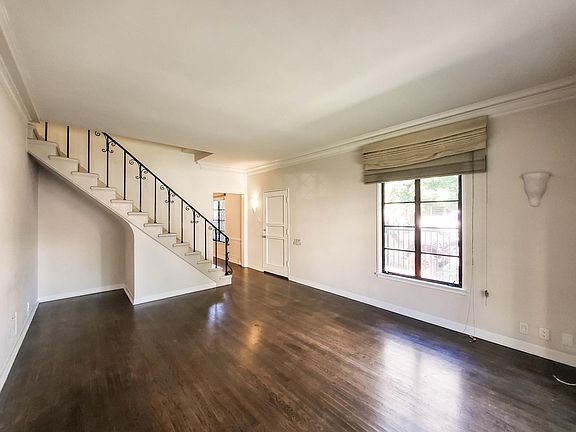 4th image of 7208 Hawthorn Ave