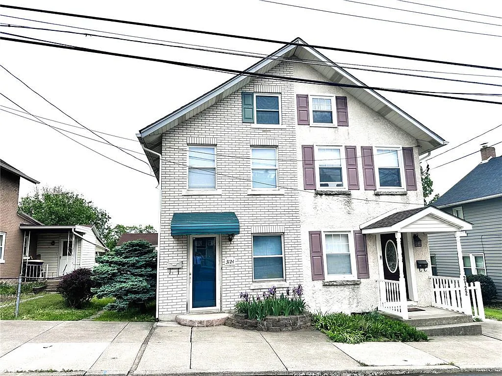 2 bed, 1.0 bath, 1139 sqft, $1,750 — Photo 2