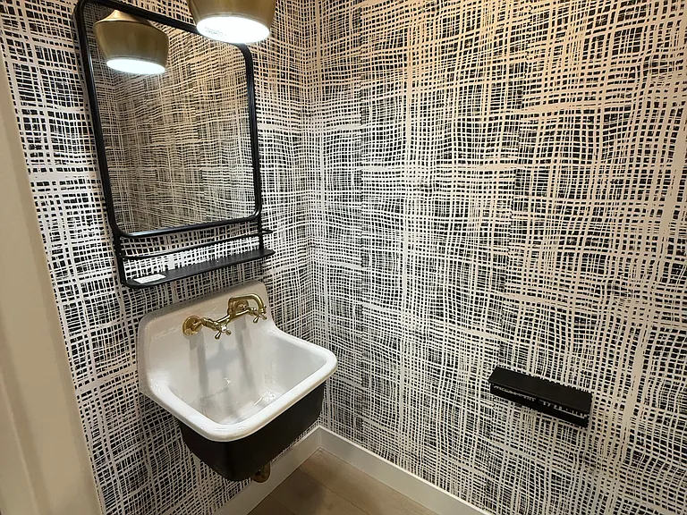 126 Brooklyn Cir — Photo 4