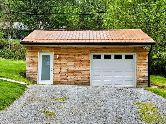 4th image of 112 Patti Ln