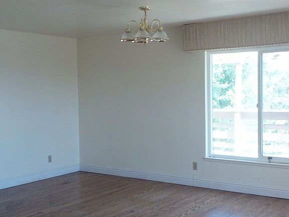 4th image of 3014 Shane Dr