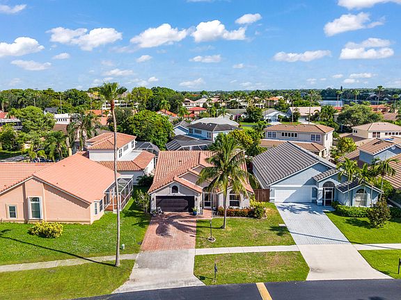 3rd image of 12620 White Coral Drive