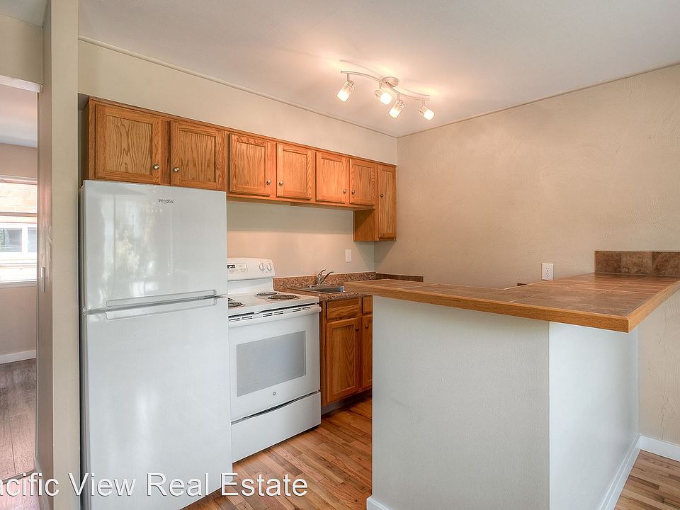 1st image of 318 NE 65th St #6207472