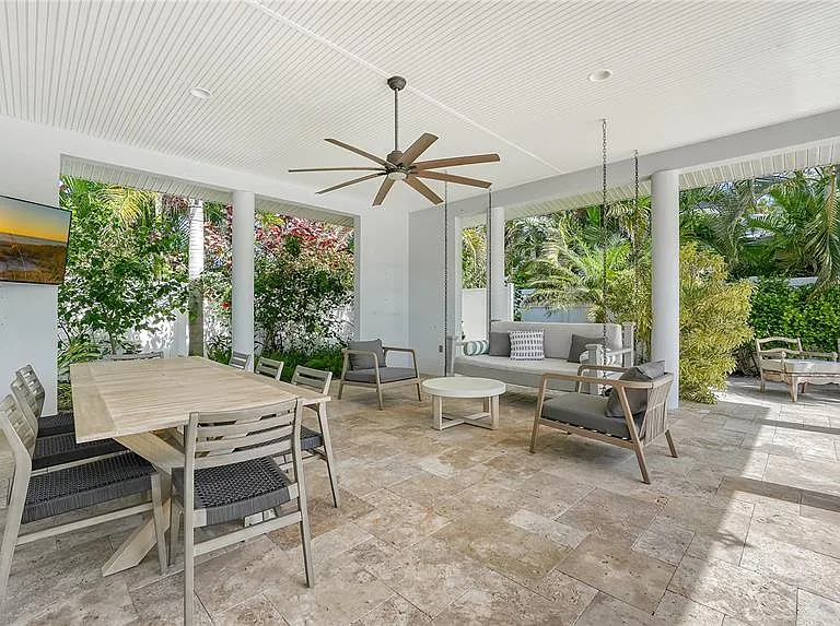 425 McKinley Dr — Photo 48