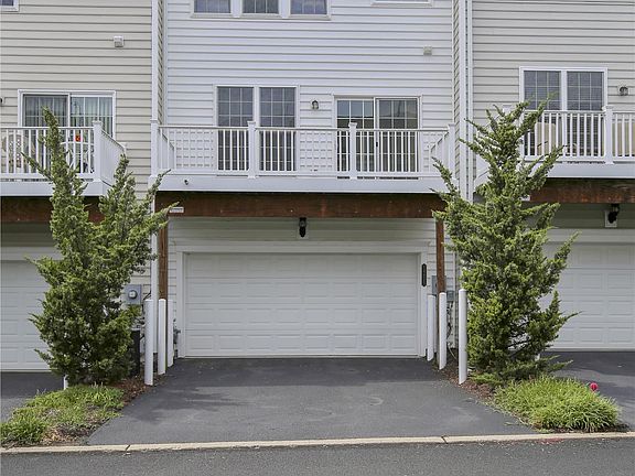 2nd image of 14855 Potomac Branch Dr