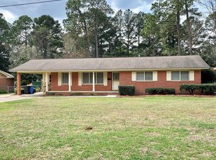 2010 Central Ave N, Tifton, GA 31794