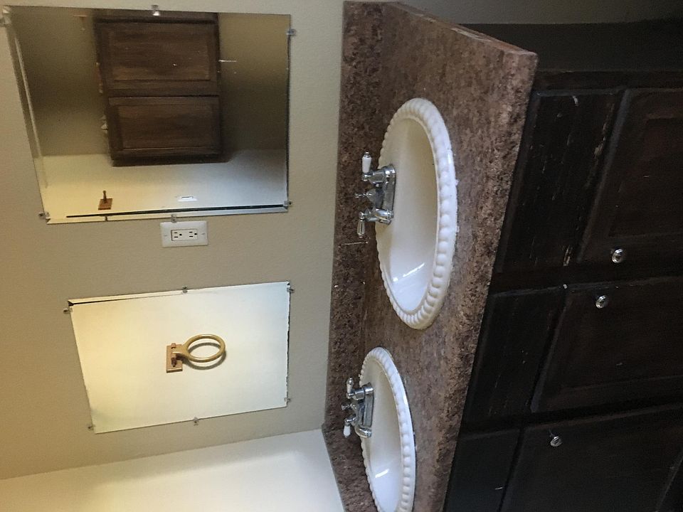 double sinks in main bathroom