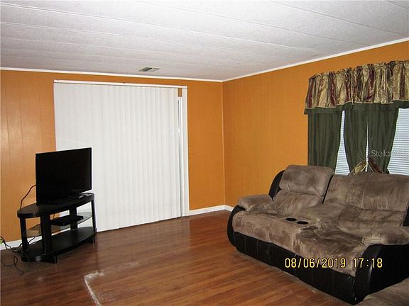 3rd image of 9039 Lake Point Blvd