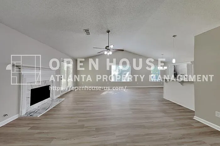 2890 Williams Farm Dr — Photo 3