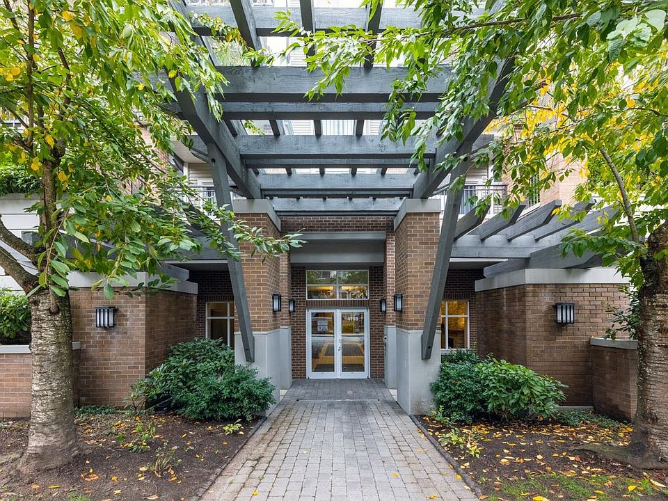 1st image of 4799 Brentwood Dr #210