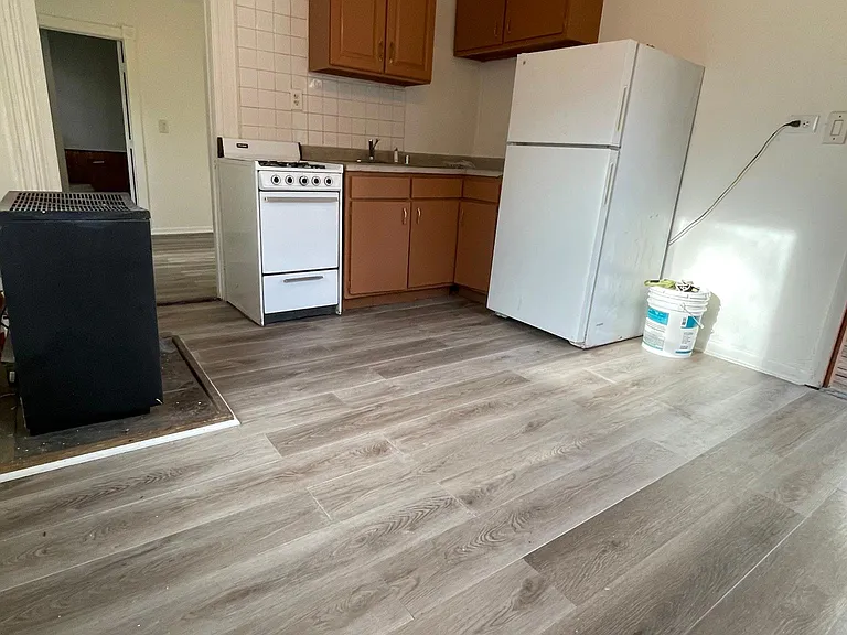 312 Ruxton Ave #7 — Photo 5