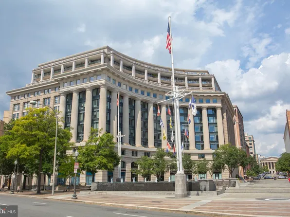 801 Pennsylvania Ave NW #Penthouse 14, Washington, DC 20004