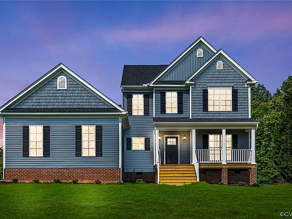 3rd image of 411 Lake Forest Dr