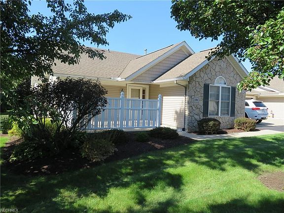 3rd image of 2447 Wetherington Ln Unit 106