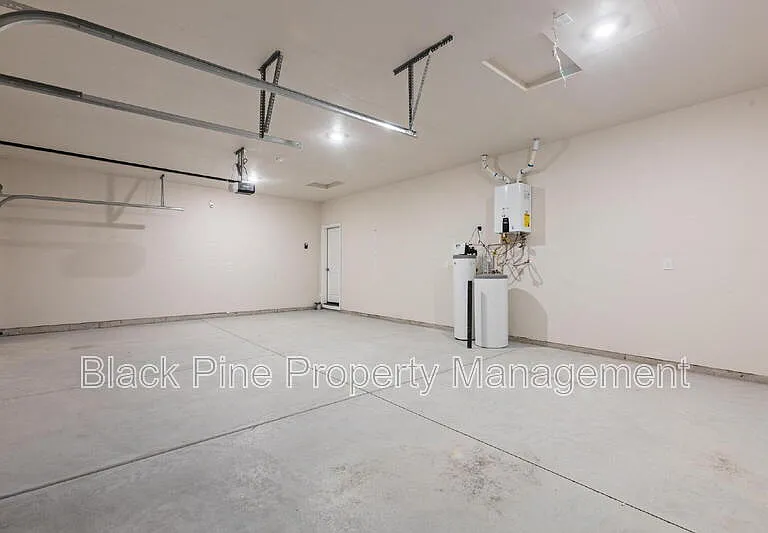 15307 Cloud Crest Ave — Photo 31
