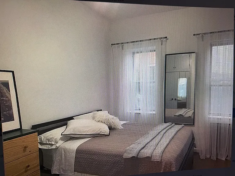 274 Devoe St #2R — Photo 2