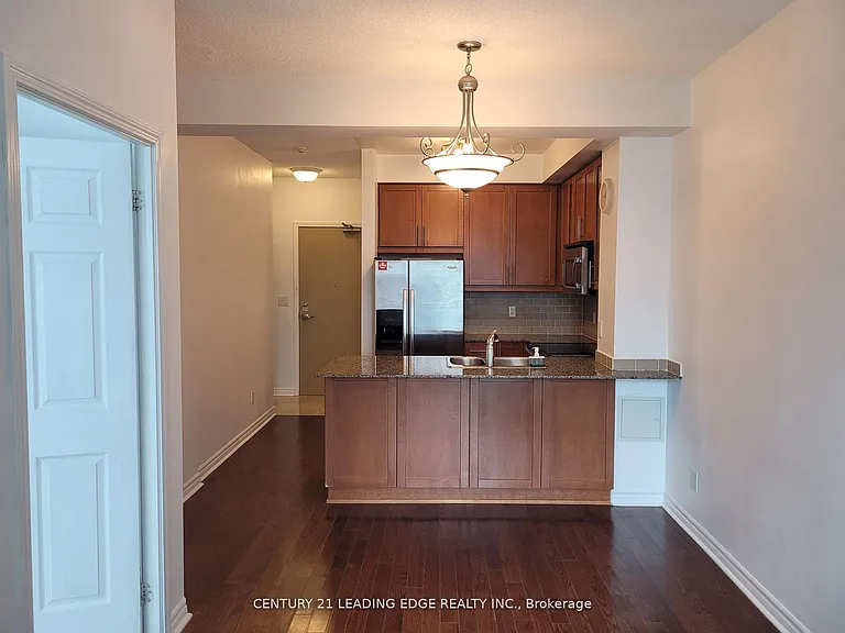 18 Holmes Ave #1309 — Photo 5