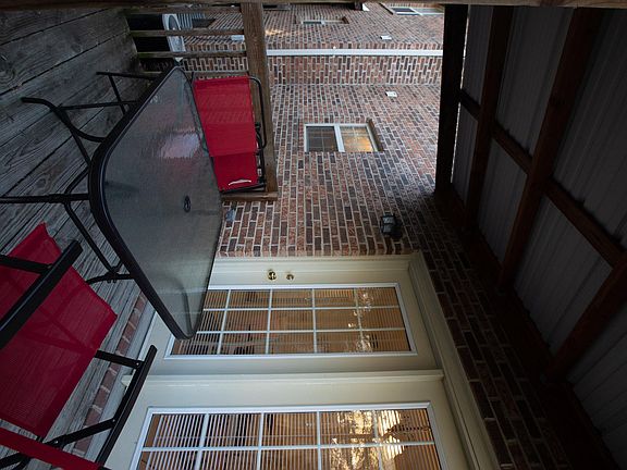 Back porch covered privacy deck