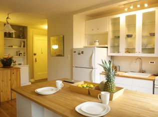 7281 113th St, Forest Hills, NY 11375