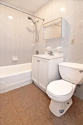 Rented by Ledvech Group | media 10