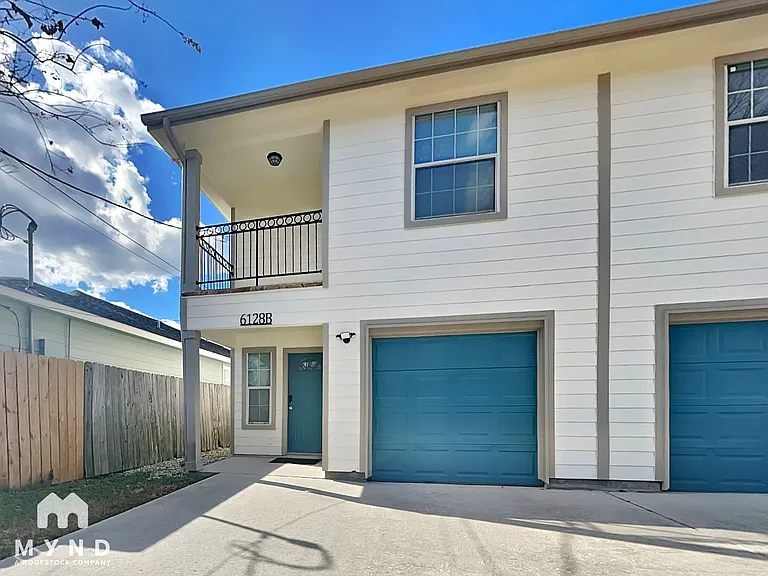 6128 Sidney St #B — Photo 1