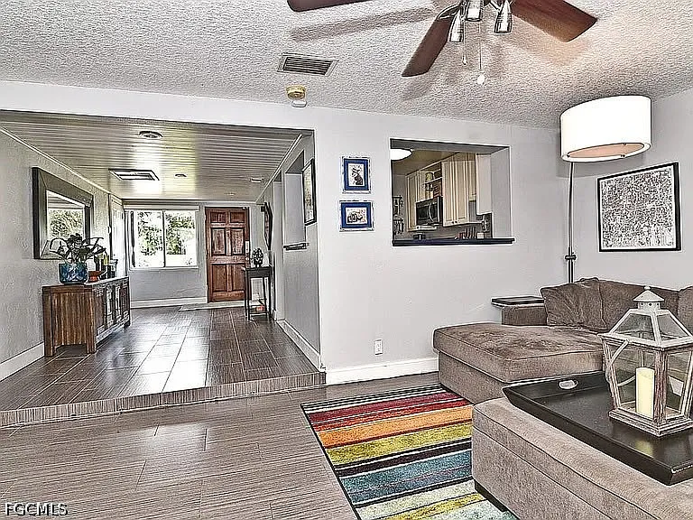 3218 Anderson Pl — Photo 5