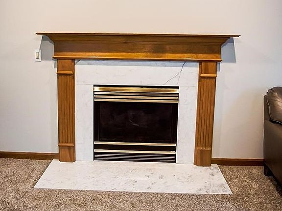 3rd image of 1027 Apple Blossom Dr