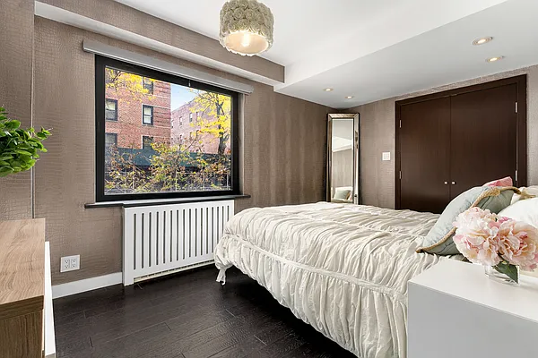 Rented by Sotheby's International Realty | media 17