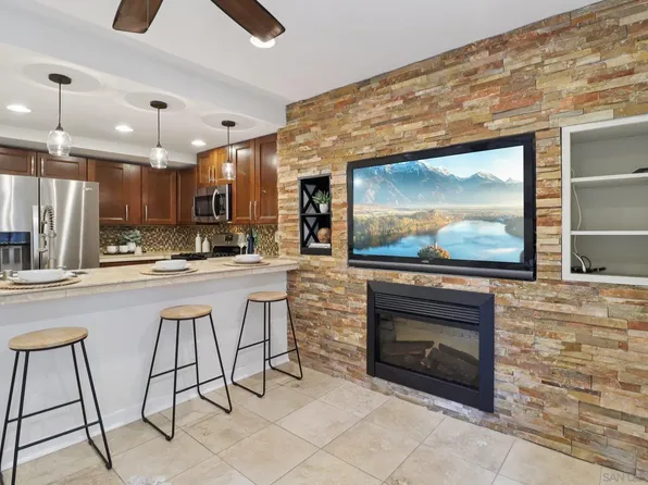 5736 Lauretta St APT 2, San Diego, CA 92110