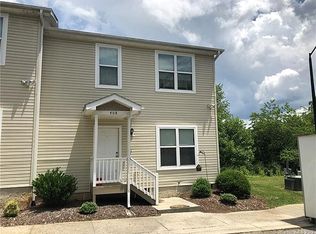 408 Villas Ct, Asheville, NC 28806