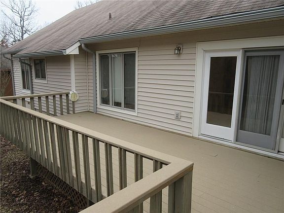 5th image of 11 Huskins Cir