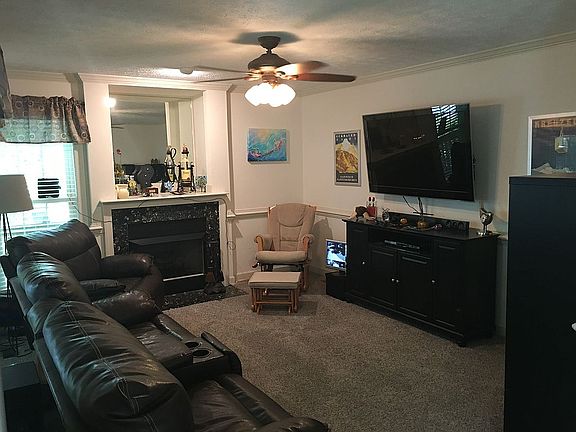 3rd image of 5 Wood Haven Dr