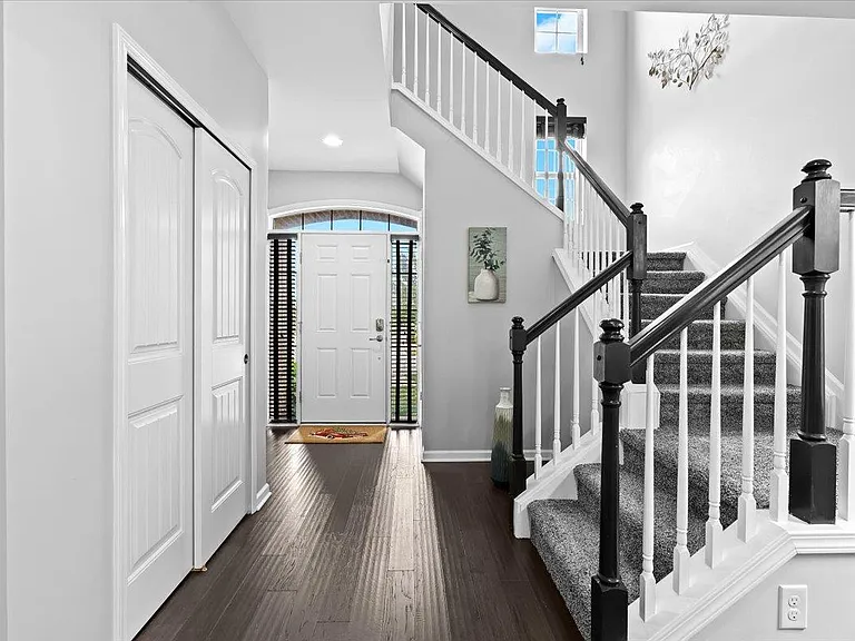 49645 Hartwick Dr — Photo 4